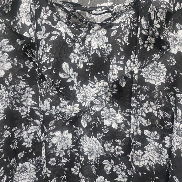 Worn Once Torrid Festi Size 4 Top - Picture 3 of 4